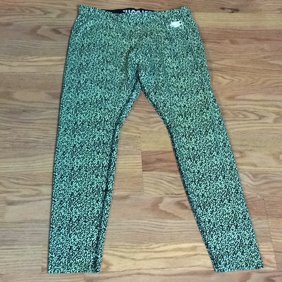Nike Other - Nike Ladies Exercise Pants